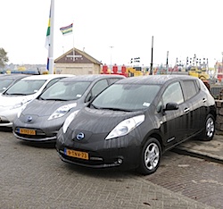 Nissans Leaf voor deelauto project Terschelling