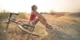 vrouw met fiets